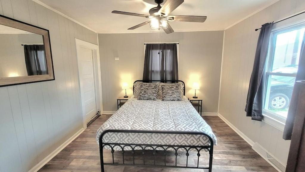 Charming 2 Bedroom 1 Bath Farm Style House